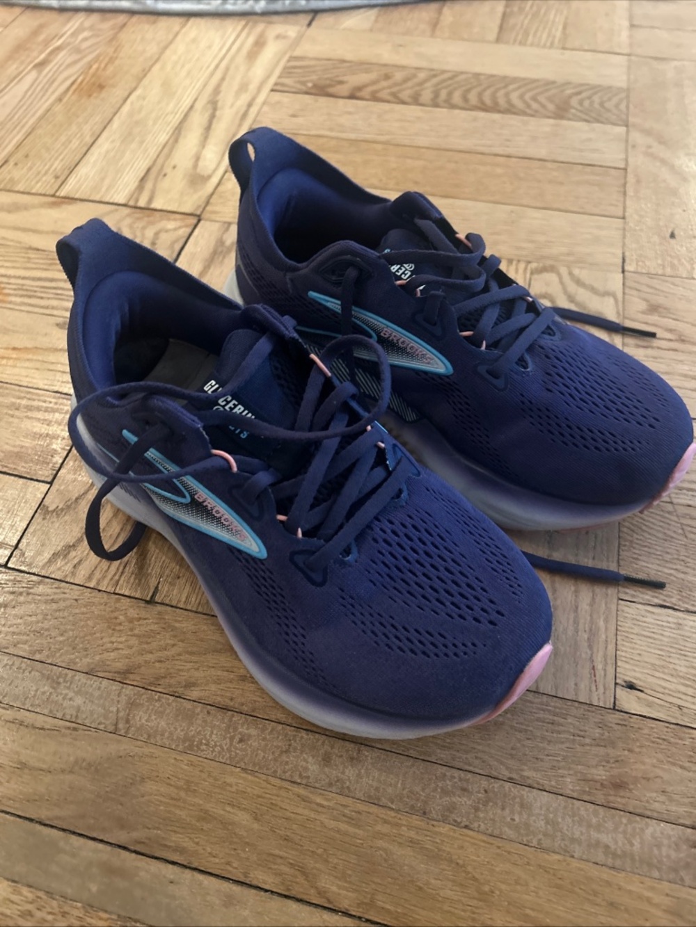 Brooks Glycerin 22 Women’s Running Shoes Size 6.5